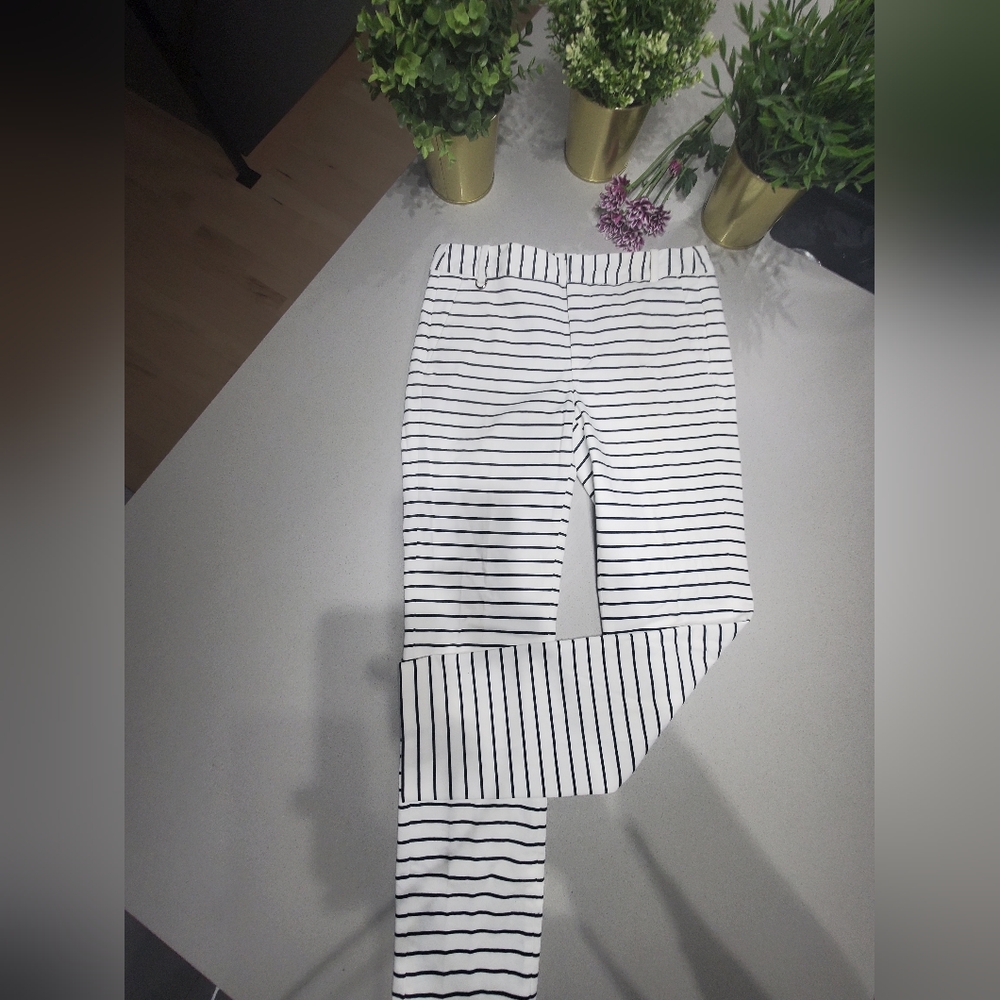 NWOT ZARA Sublime pantalon à jambes droites ajustées rayé blanc et noir - Picture 2 of 8